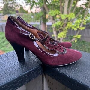 Sofft Women’s Red Suede Ankle Strap Heel Size‎ 9